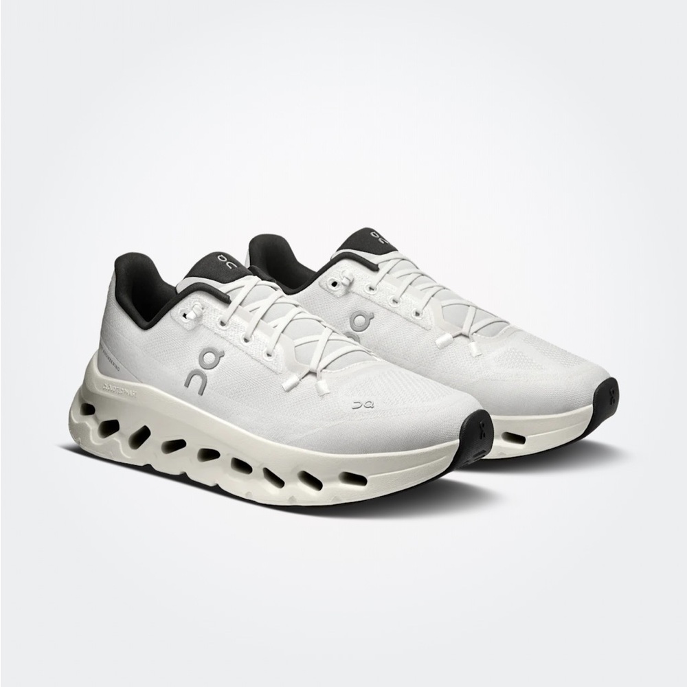 On Cloudtilt Shoes